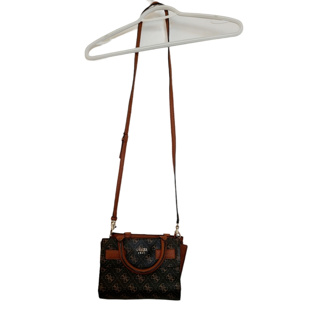 Guess Cross body bag
